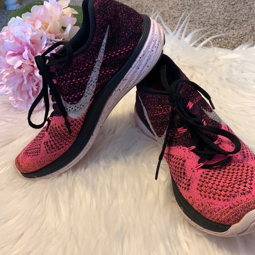Nike flyknit lunar 3